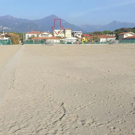 Apartman The Waterfront Refuge - Il Rifugio Frontemare Pietrasanta