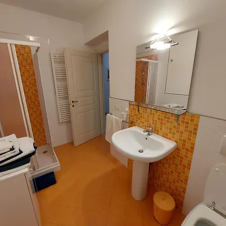 Apartman The Waterfront Refuge - Il Rifugio Frontemare Pietrasanta