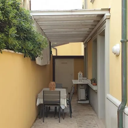 Daire The Waterfront Refuge - Il Rifugio Frontemare *