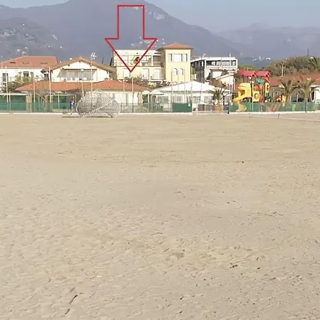 The Waterfront Refuge - Il Rifugio Frontemare Daire Pietrasanta